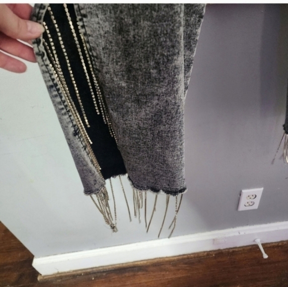 🍁🍂NWOT FASHION TO FIGURE HIGH RISE rhinestone fringe detail jeans 20 - Picture 7 of 7